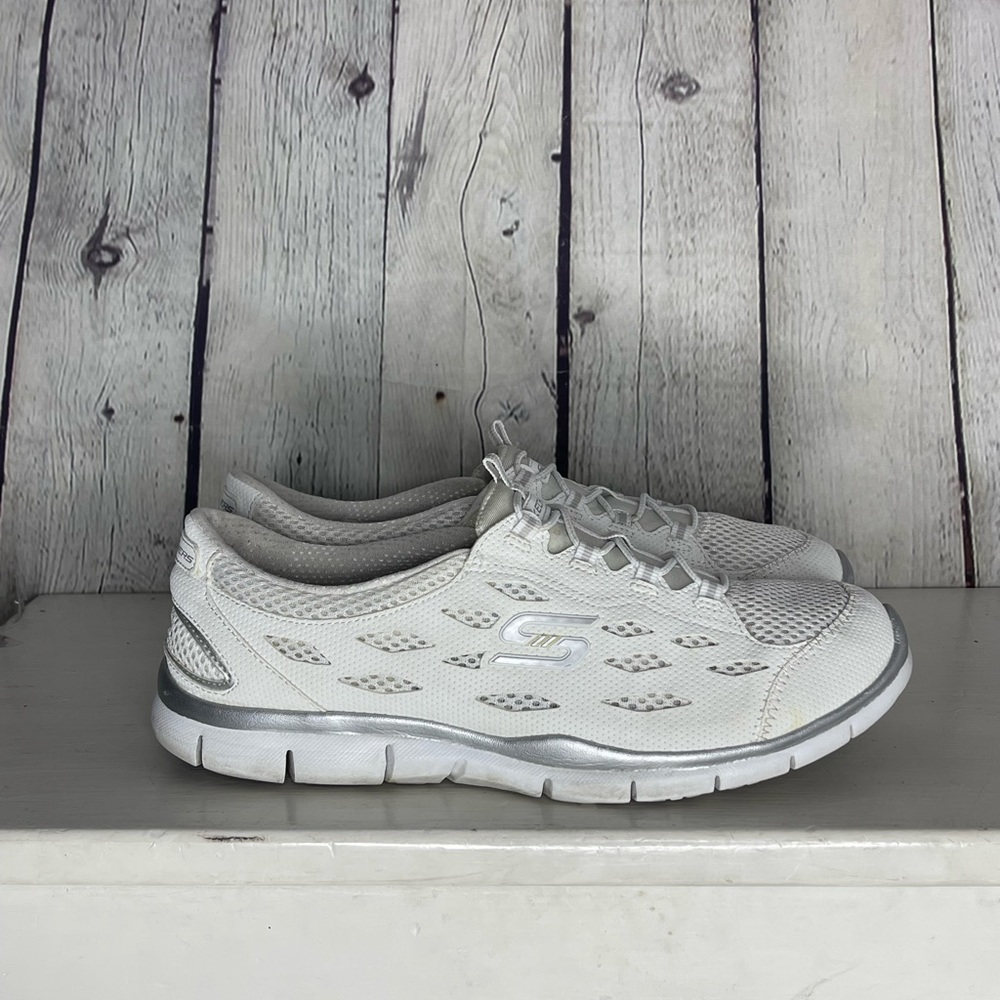 Skechers memory foam air cooled Sport Women's Gratis casual Sneaker 8.5